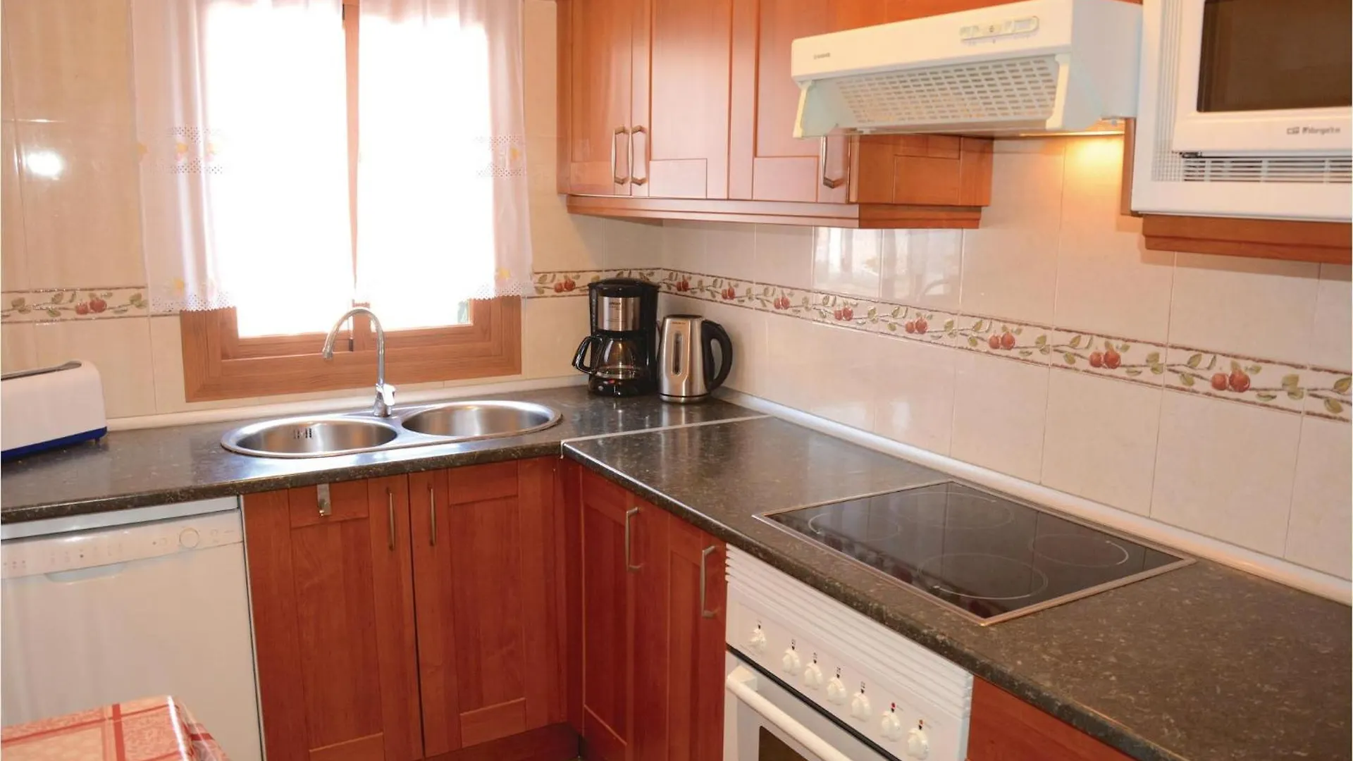 Stunning Home In Ses Covetes With Kitchen 0*,  إسبانيا