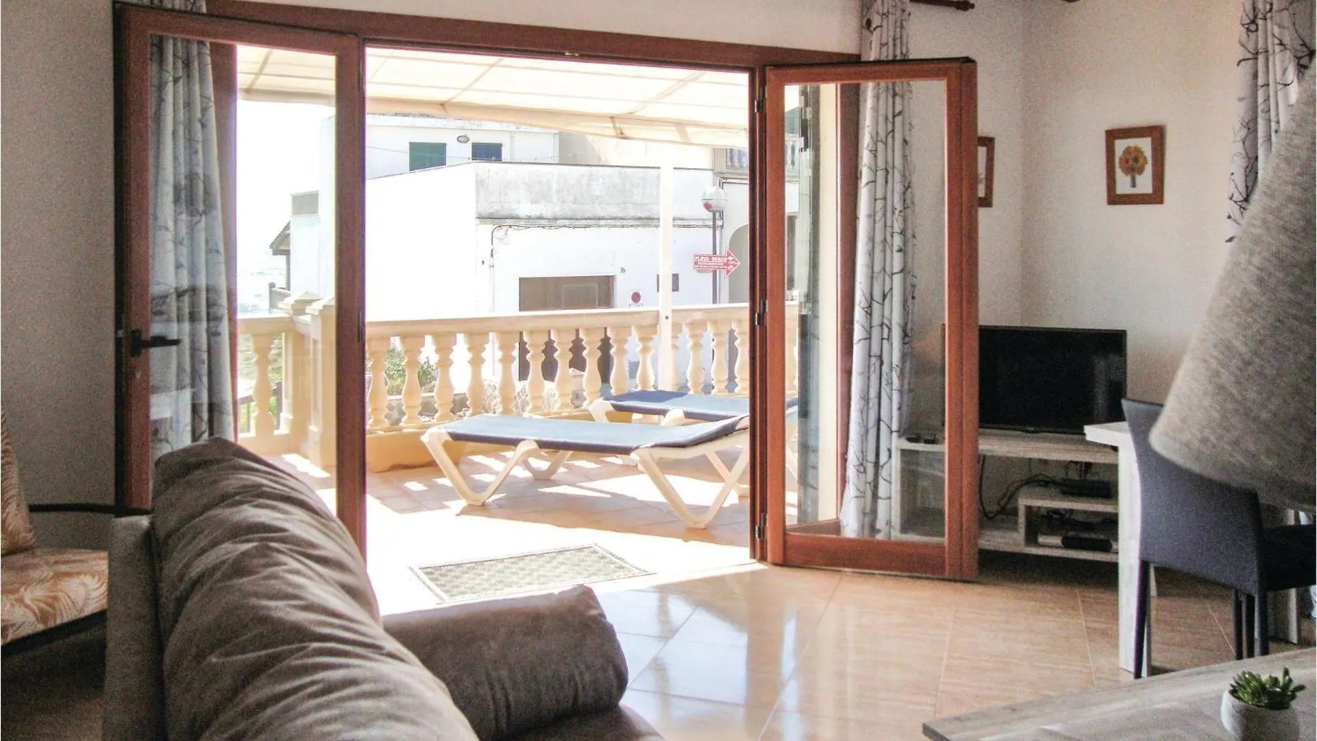 Stunning Home In Ses Covetes With Kitchen 0*,