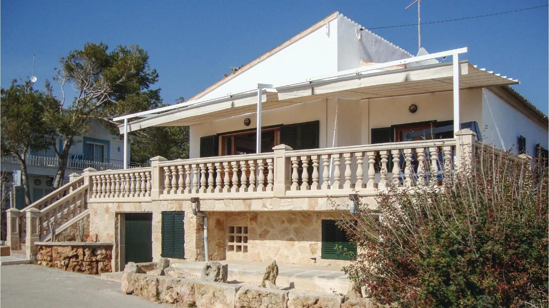 Stunning Home In Ses Covetes With Kitchen 0*,
